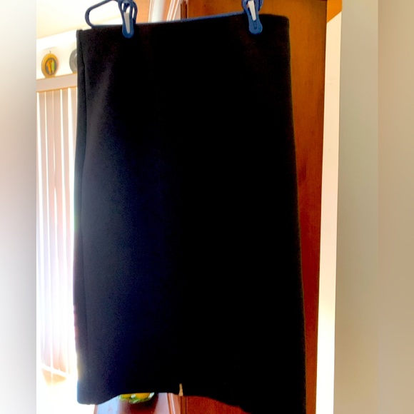 Below the knee black skirt. Size 10. Great condition! - Picture 1 of 4